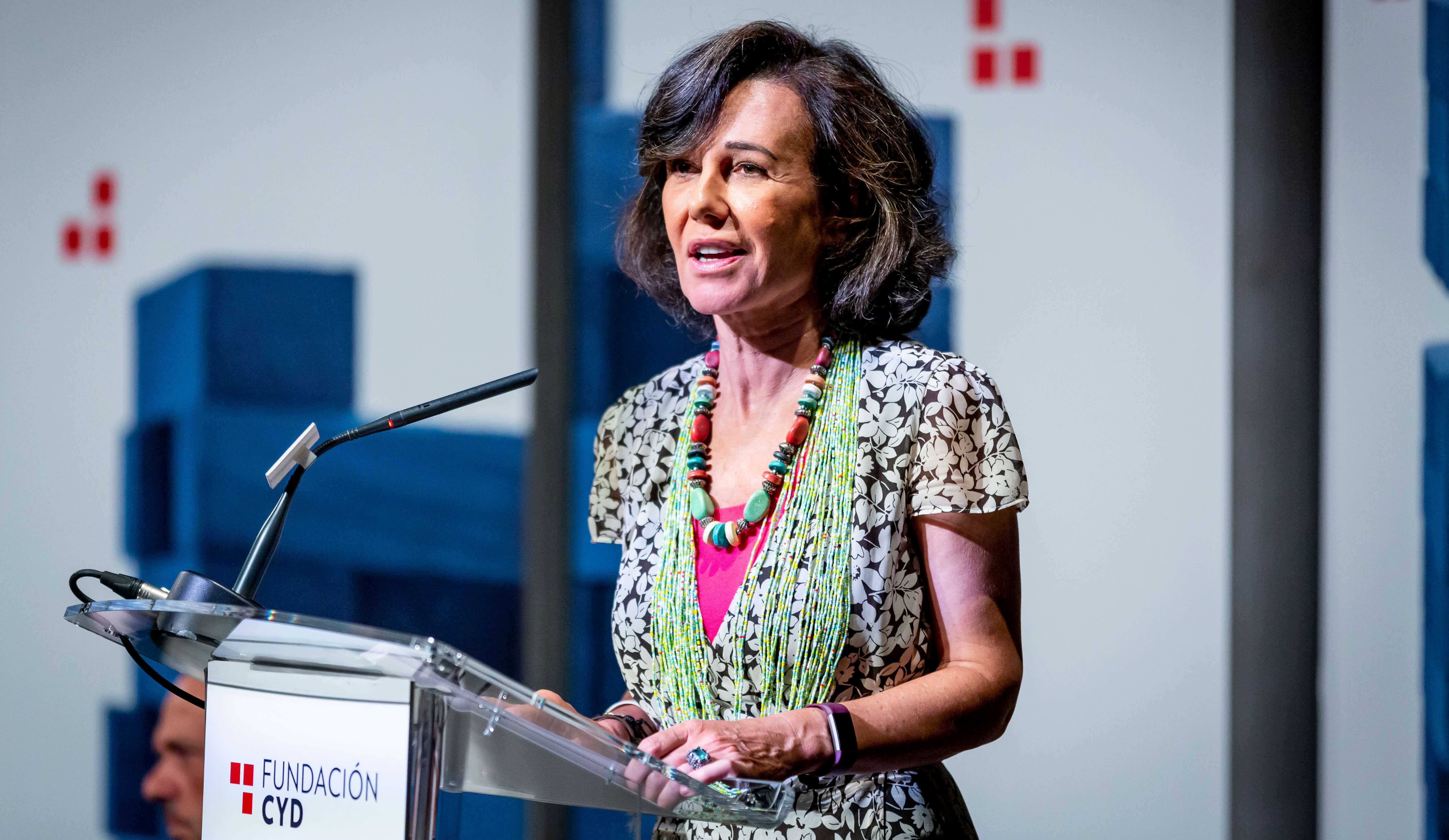 Ana Botín reclama la reforma de la universidad española